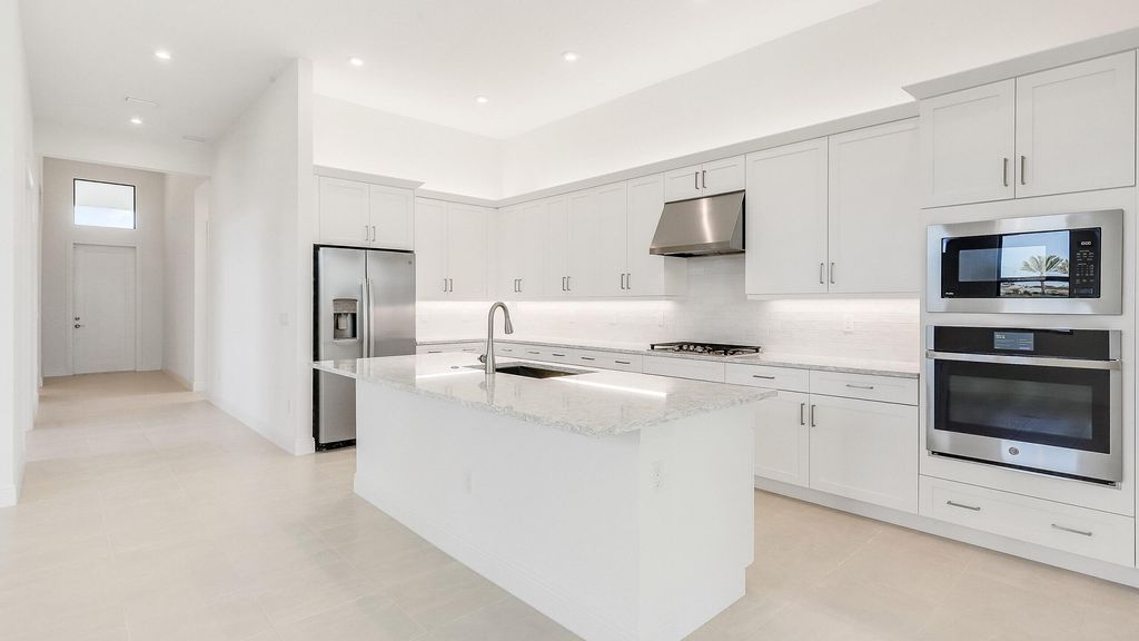 Photo of 2744 SE Ashfield Drive, Port Saint Lucie, FL 34984 (MLS # R10909926)