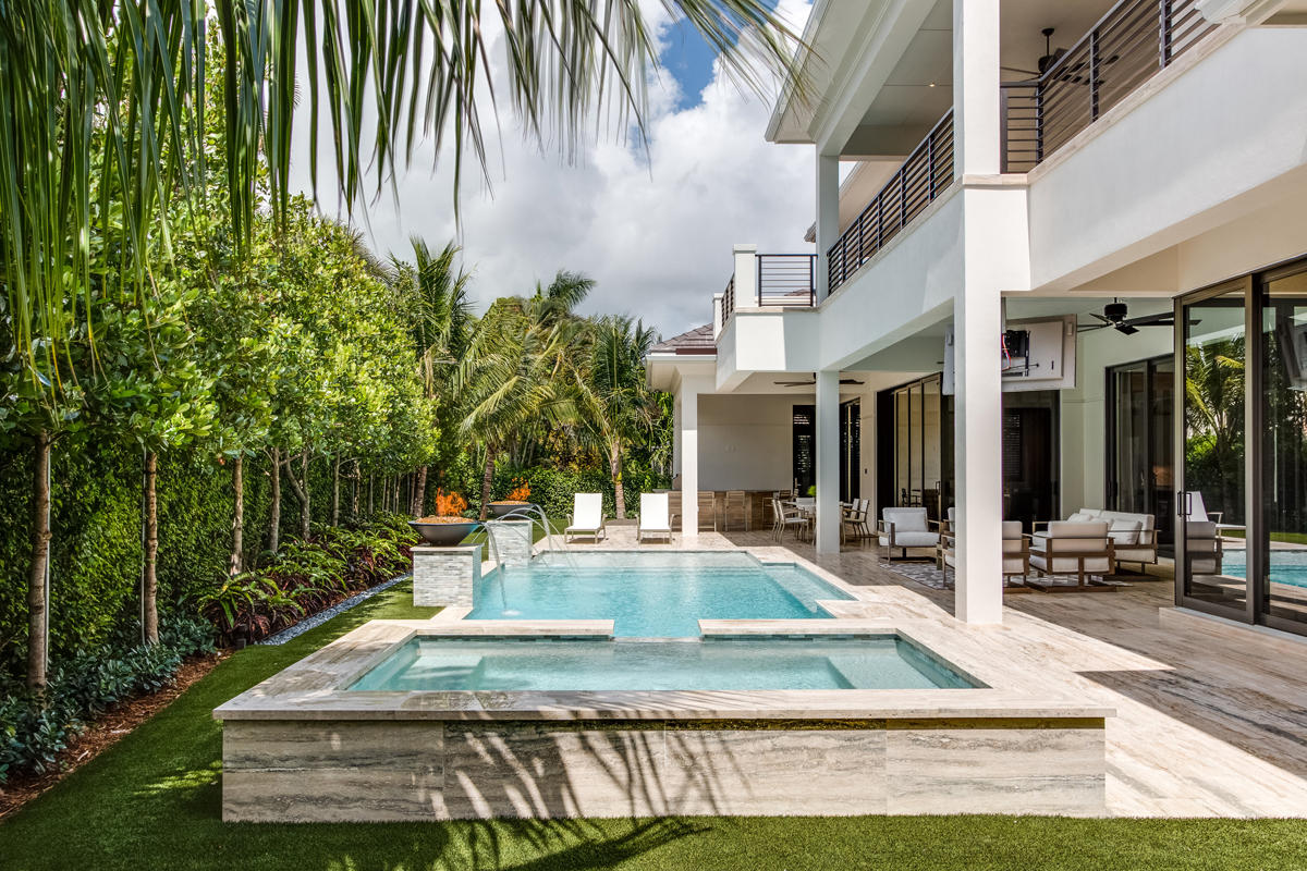 ROYAL PALM YACHT & COUNTR - Residential