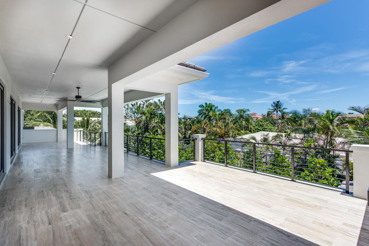 ROYAL PALM YACHT & COUNTR - Residential