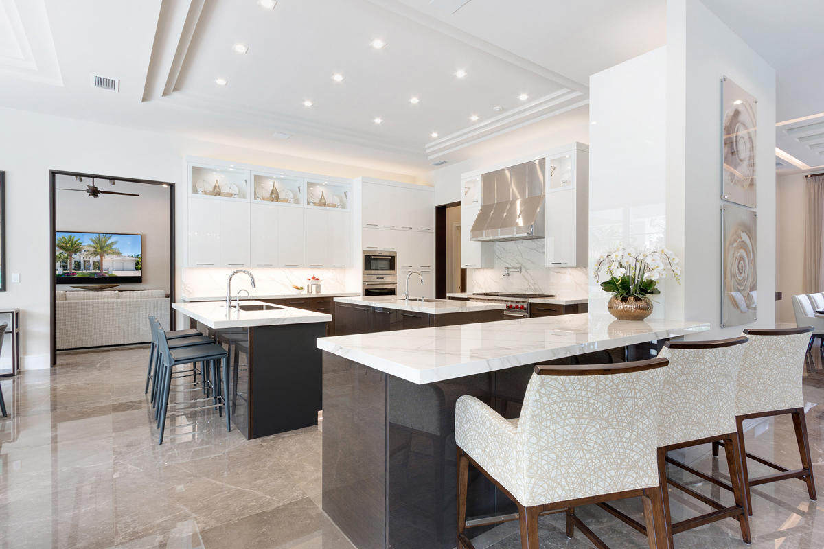 ROYAL PALM YACHT & COUNTR - Residential