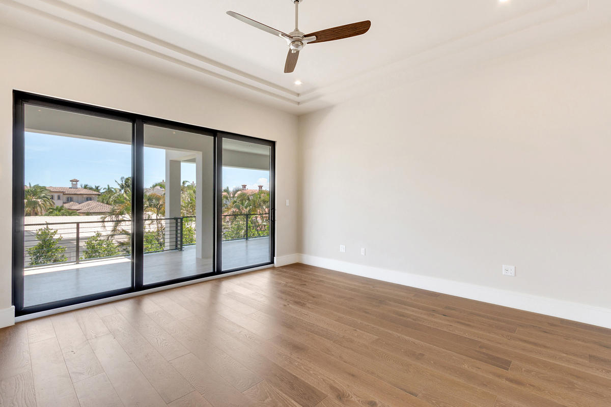 ROYAL PALM YACHT & COUNTR - Residential