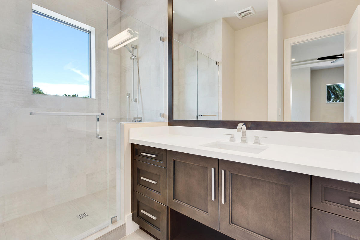 ROYAL PALM YACHT & COUNTR - Residential