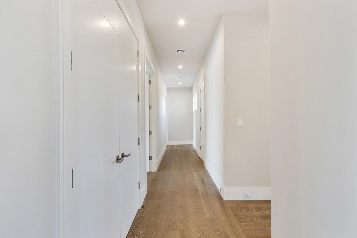 ROYAL PALM YACHT & COUNTR - Residential