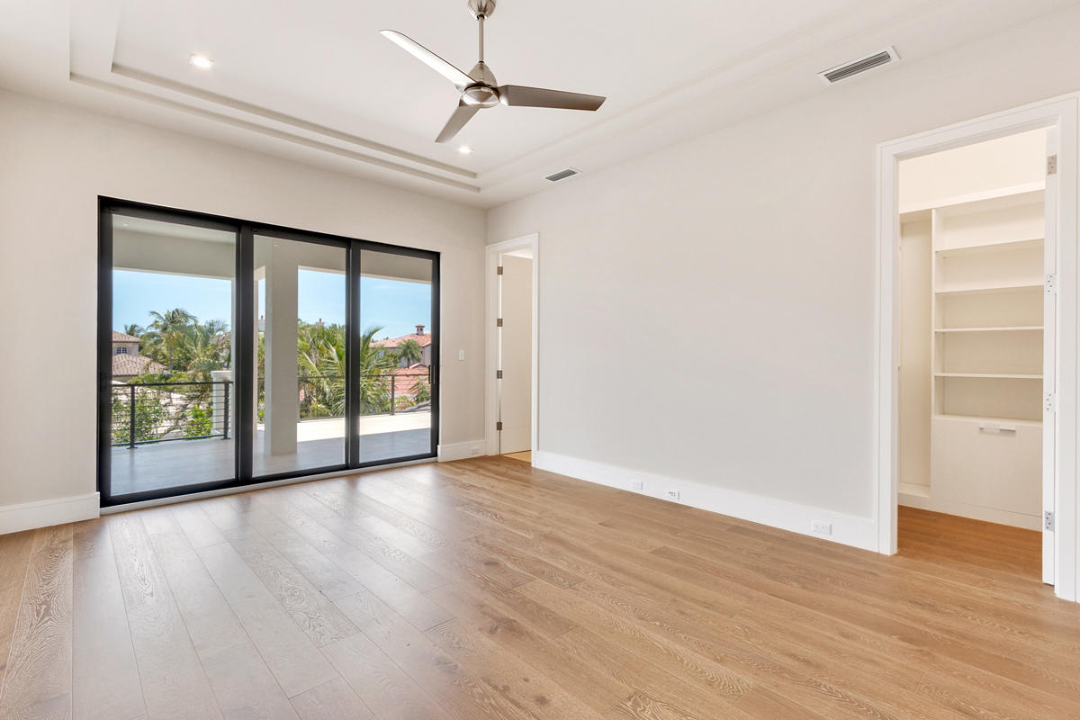 ROYAL PALM YACHT & COUNTR - Residential