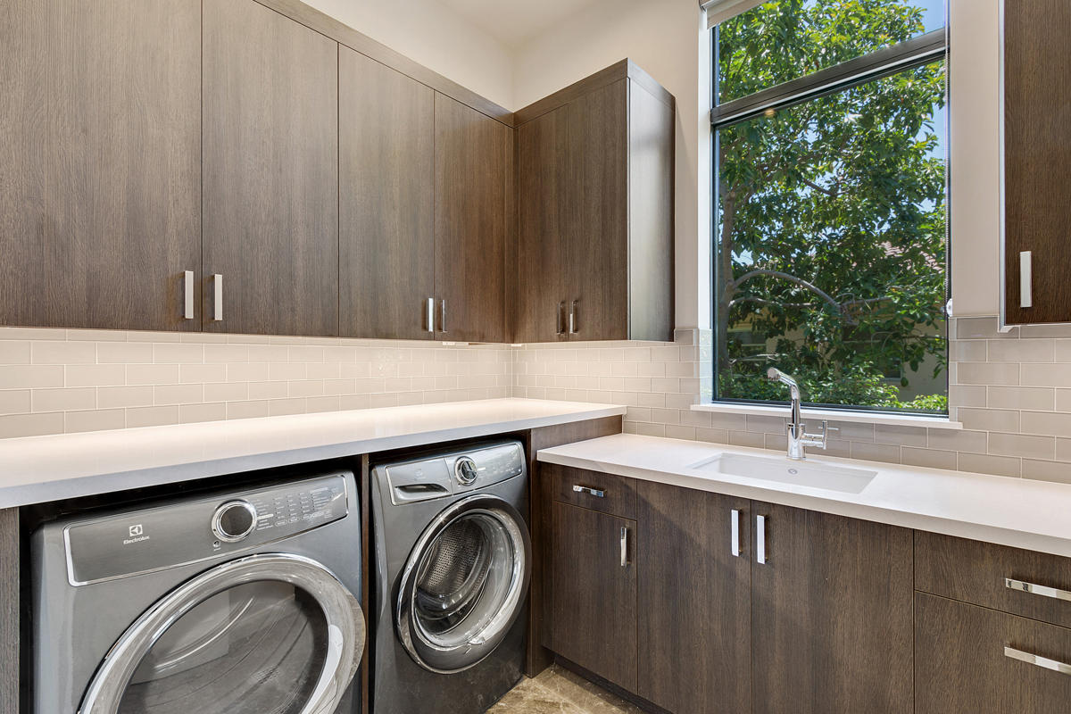 ROYAL PALM YACHT & COUNTR - Residential