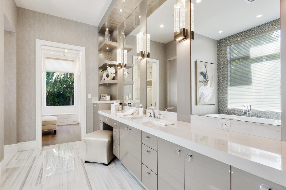 ROYAL PALM YACHT & COUNTR - Residential