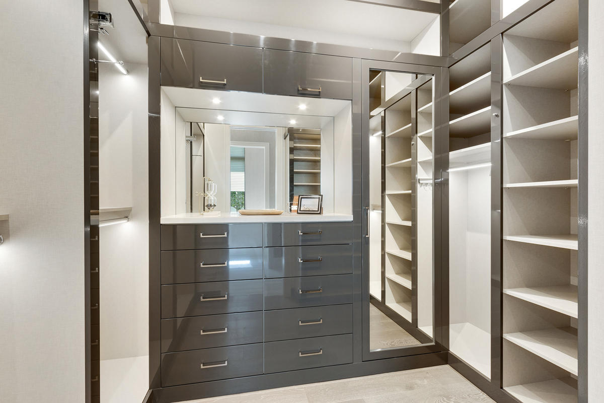 ROYAL PALM YACHT & COUNTR - Residential