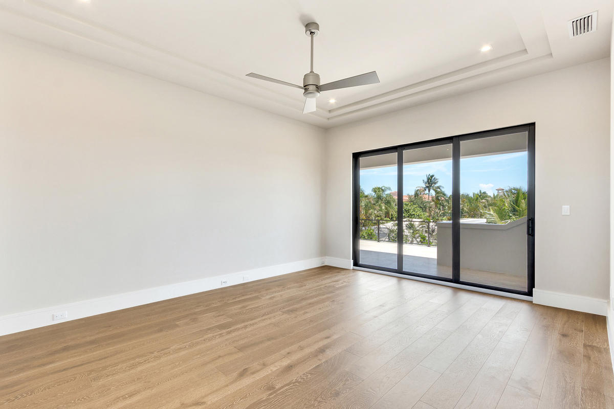 ROYAL PALM YACHT & COUNTR - Residential