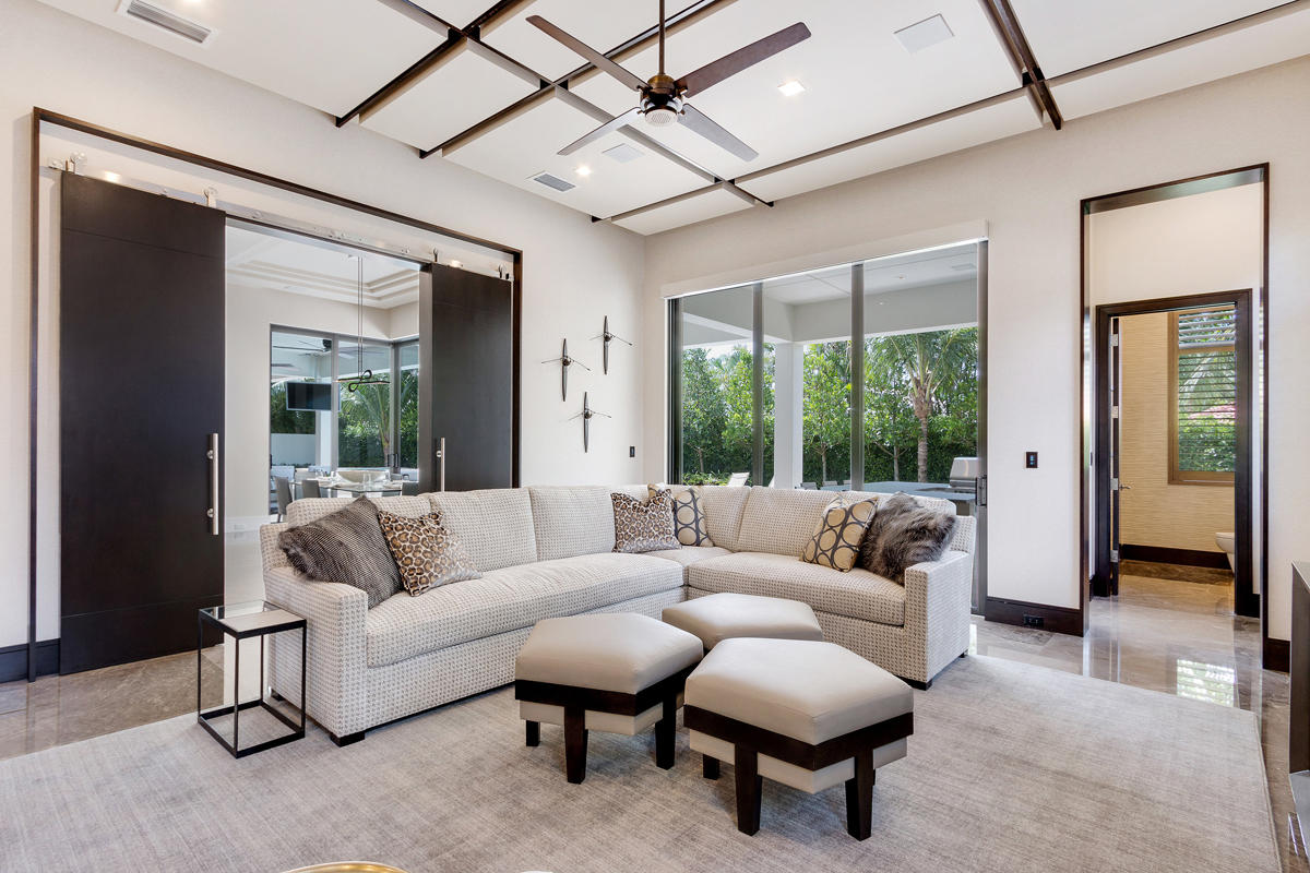 ROYAL PALM YACHT & COUNTR - Residential