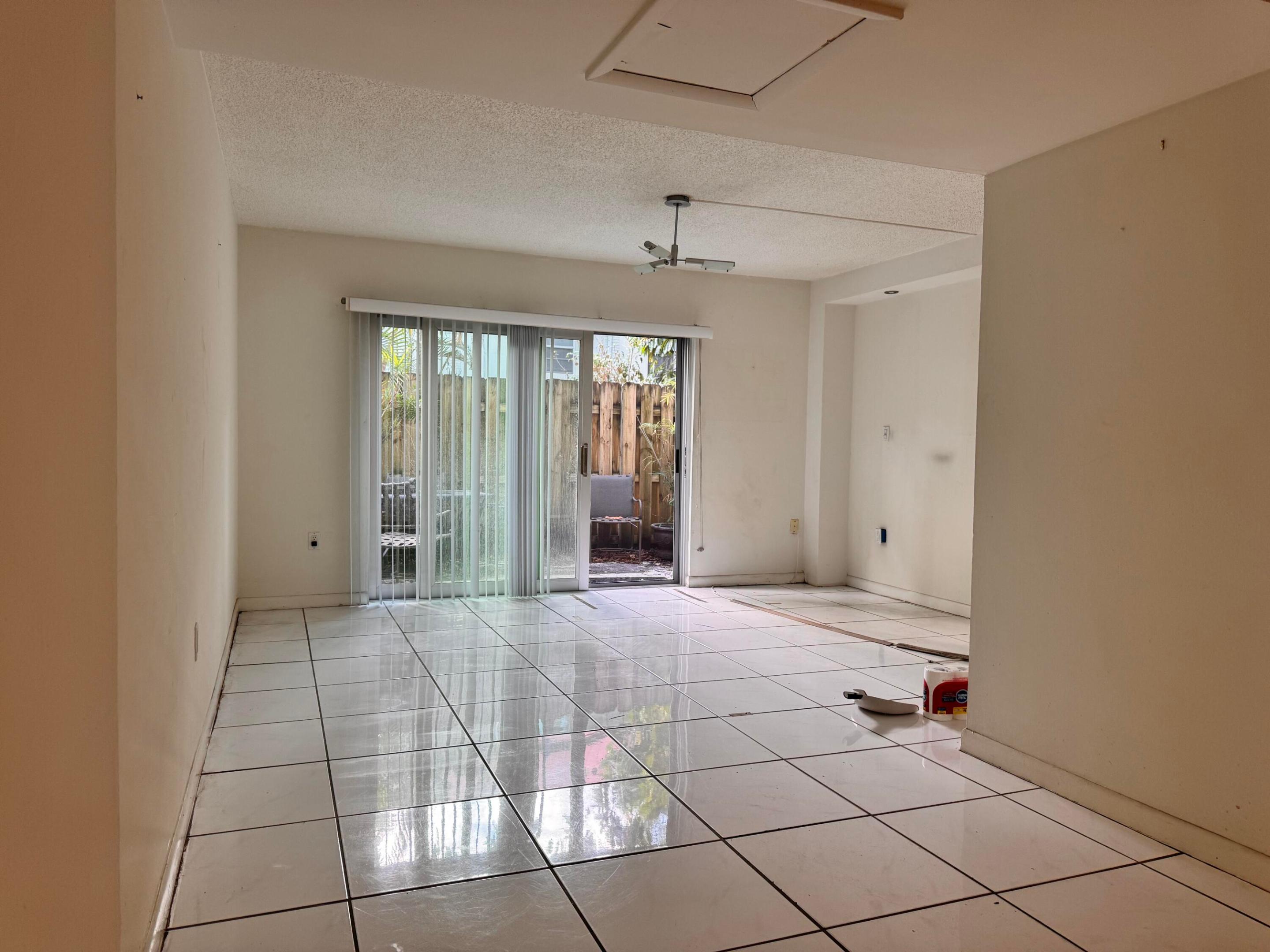 801 W Oakland Park Boulevard C6