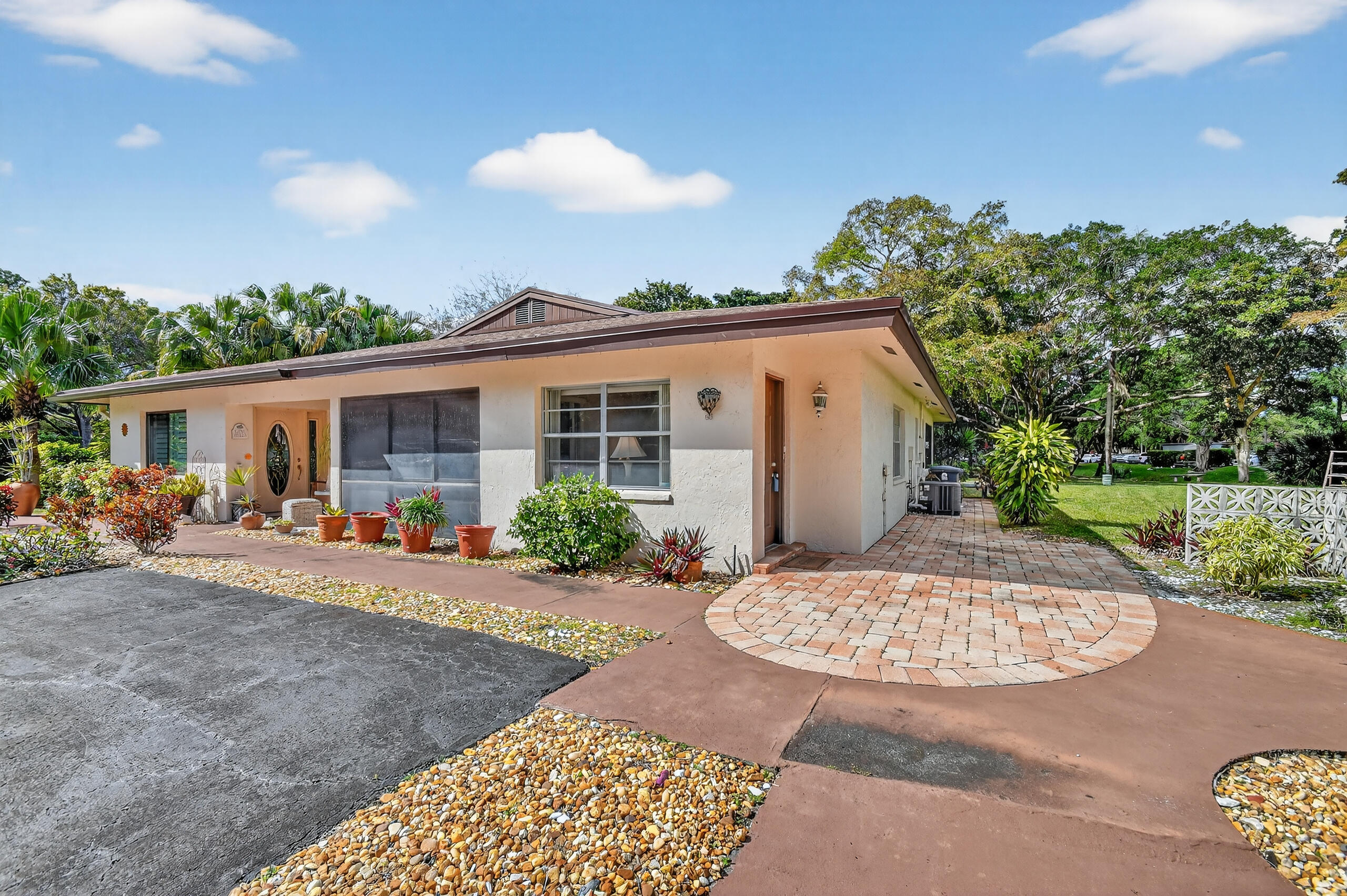 5199 Rose Hill Drive