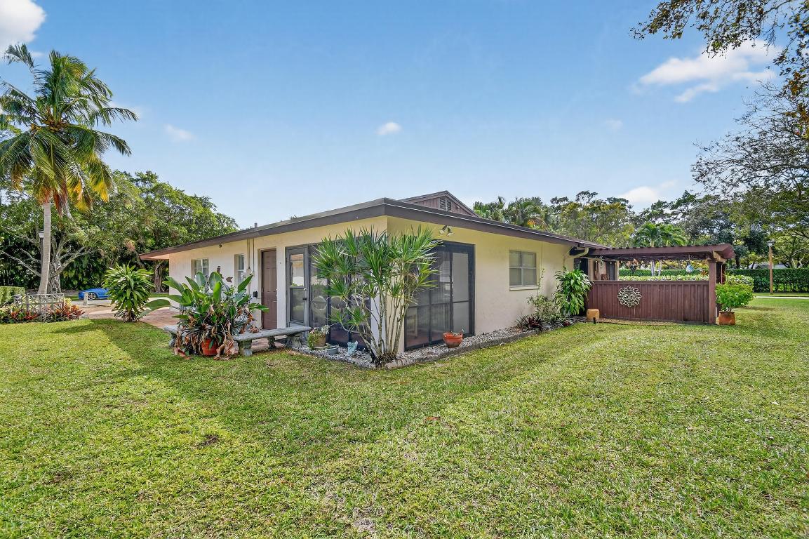 Banyan Springs - Residential