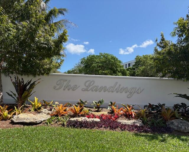 LANDINGS CONDO - Residential