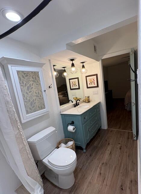 LANDINGS CONDO - Residential