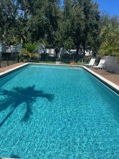 LANDINGS CONDO - Residential