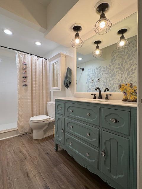 LANDINGS CONDO - Residential