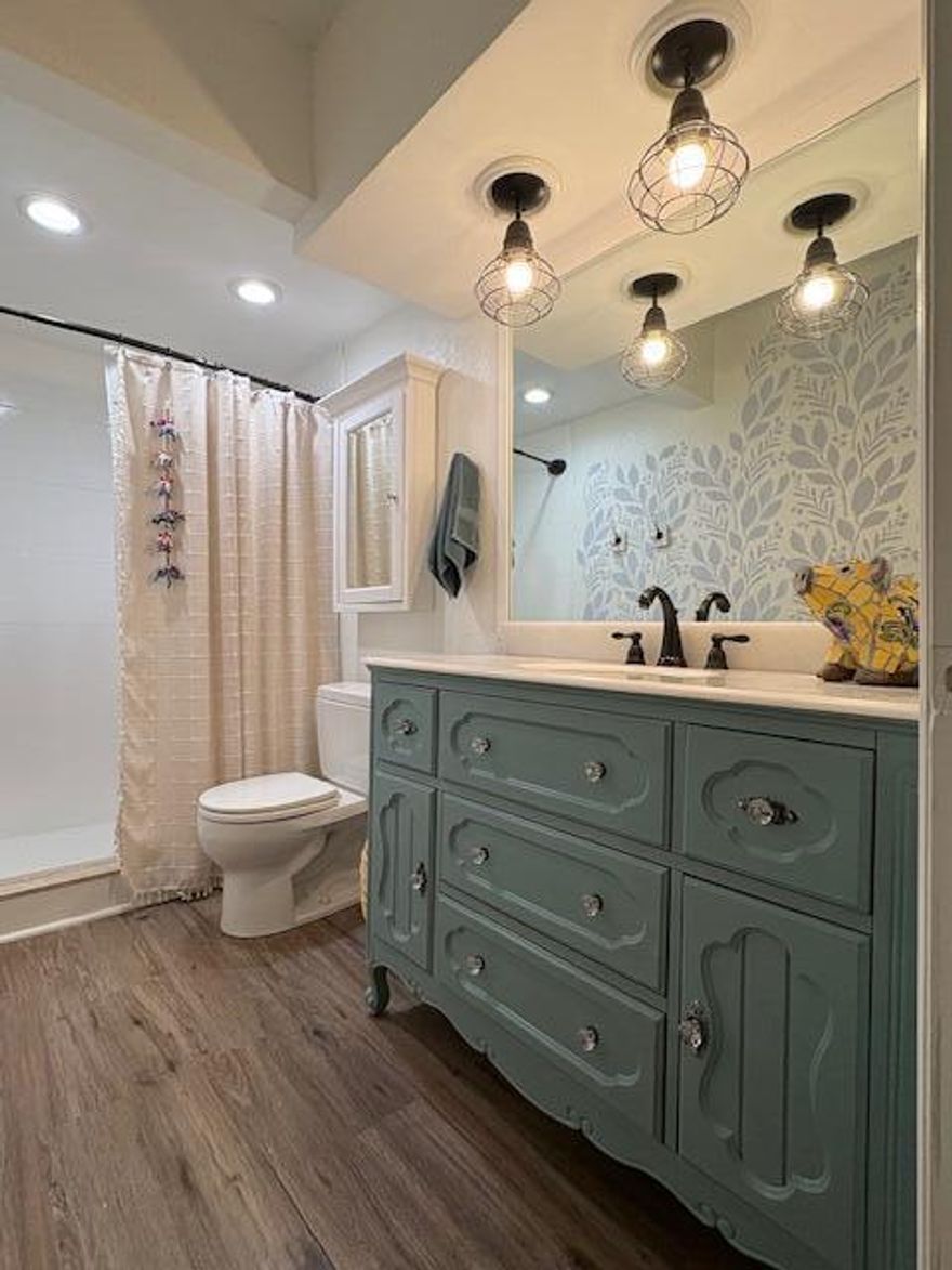 THE LANDINGS CONDOMINIUM is in a superb location East of Federal Hwy at the entrance to the upscale Landings neighborhood. This 28-unit boutique condo building is well managed and well cared for, with very reasonable maintenance fees. Building has successfully passed 40- and 50-year inspections. HOA includes reserve funds, no special assessment for new roof. Freshly painted interior & exterior. Move-in ready.  Washer & dryer on each floor. FULLY COVERED PARKING UNDER BUILDING (Space #22). Great floor plan, open kitchen, A/C & water heater 5 years old. Enjoy the tropical building atrium and apartment balcony. Quiet, pet-friendly community with green space, pool and atrium. Apartment is spotless and move-in ready. Walk to restaurants; 1 mile to beach, ideal neighborhood for walks and biking. Very flexible closing to accommodate buyer.  Condo HOA approval is easy and quick.  Current building reserves $62,543 (following building painting)