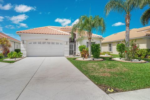 Single Family Residence in Port St Lucie FL 567 St Georges Bay.jpg