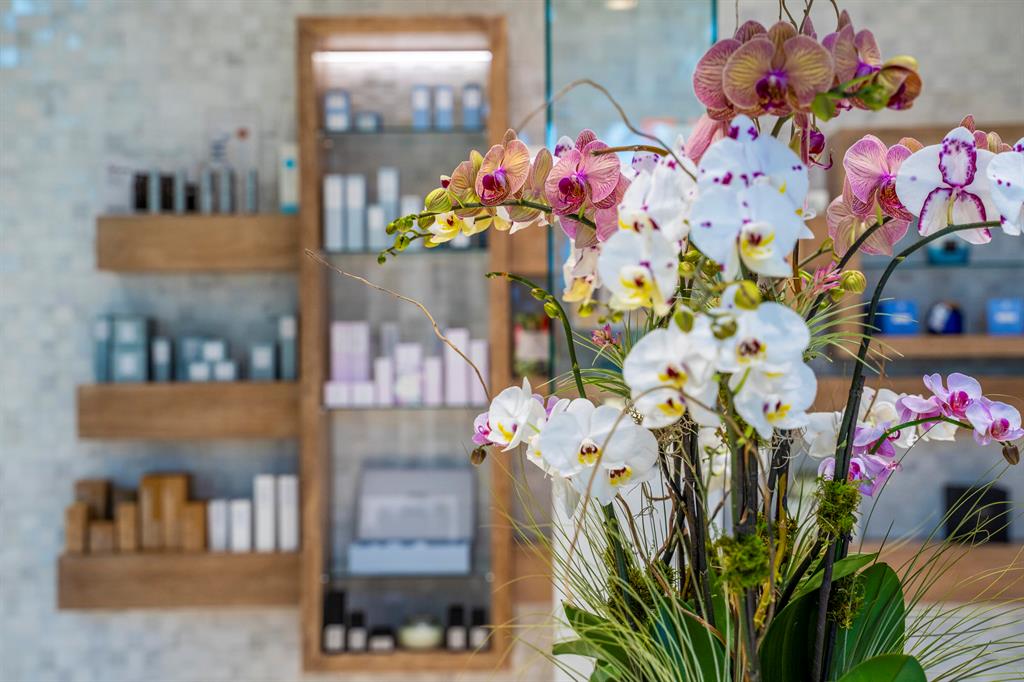 ADDISON RESERVE - Residential