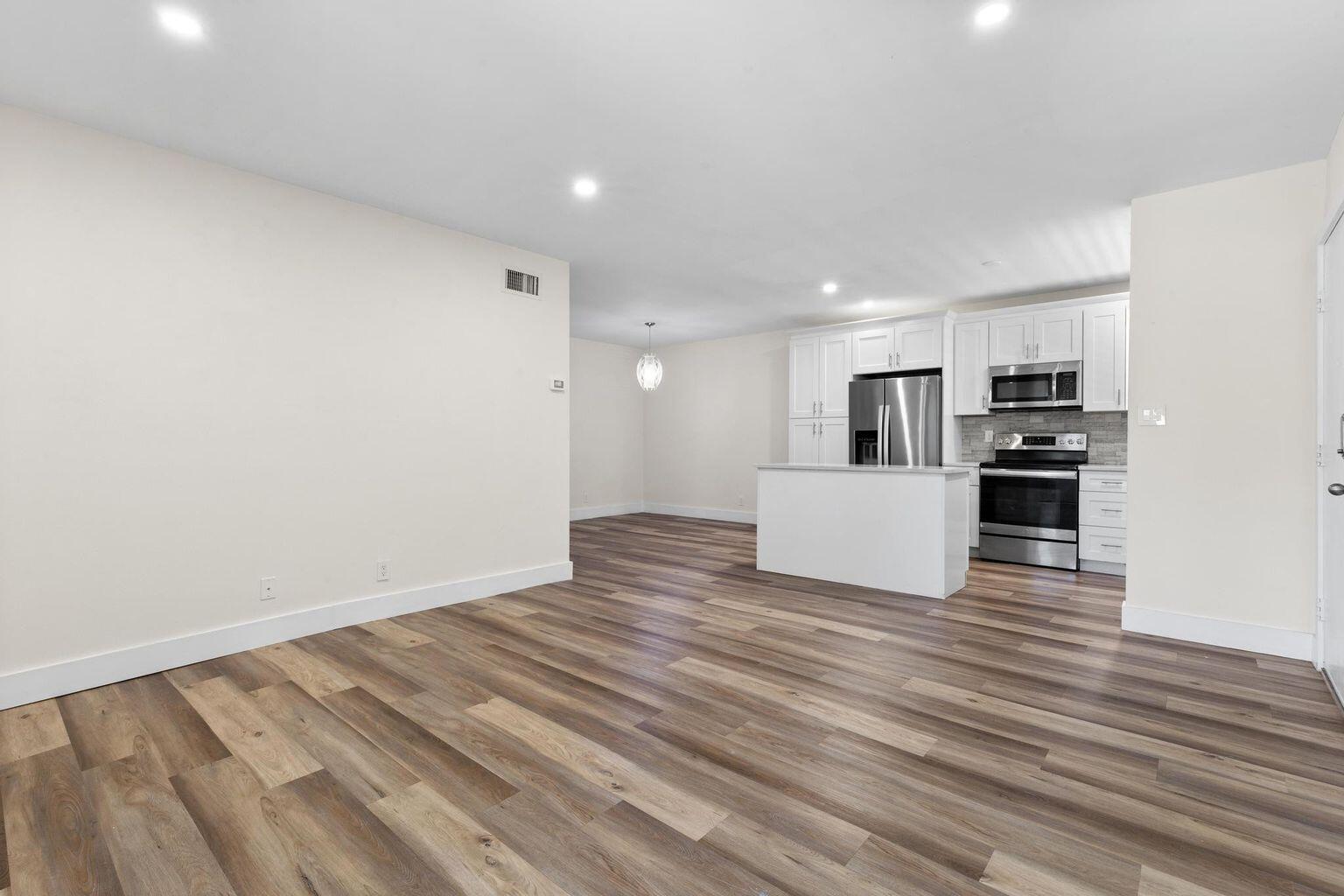 8406 W Sample Road 226