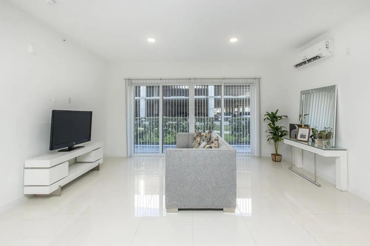 N/A - Residential Lease