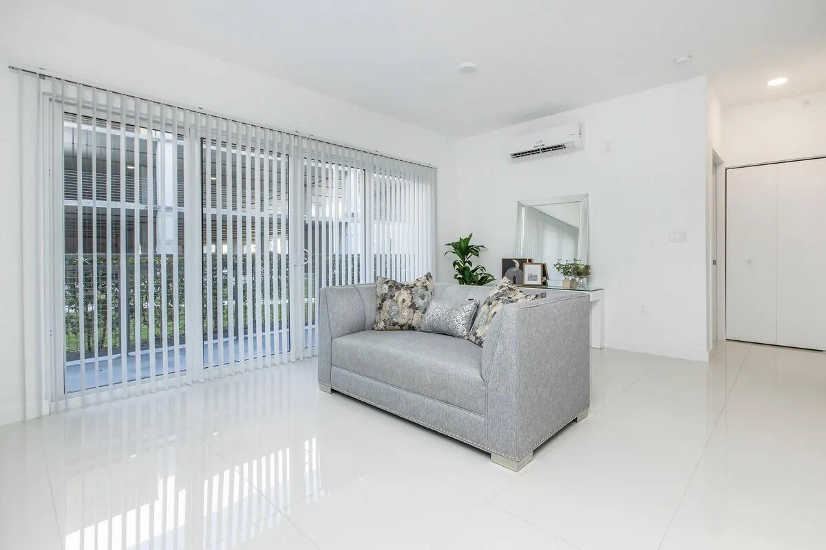 N/A - Residential Lease