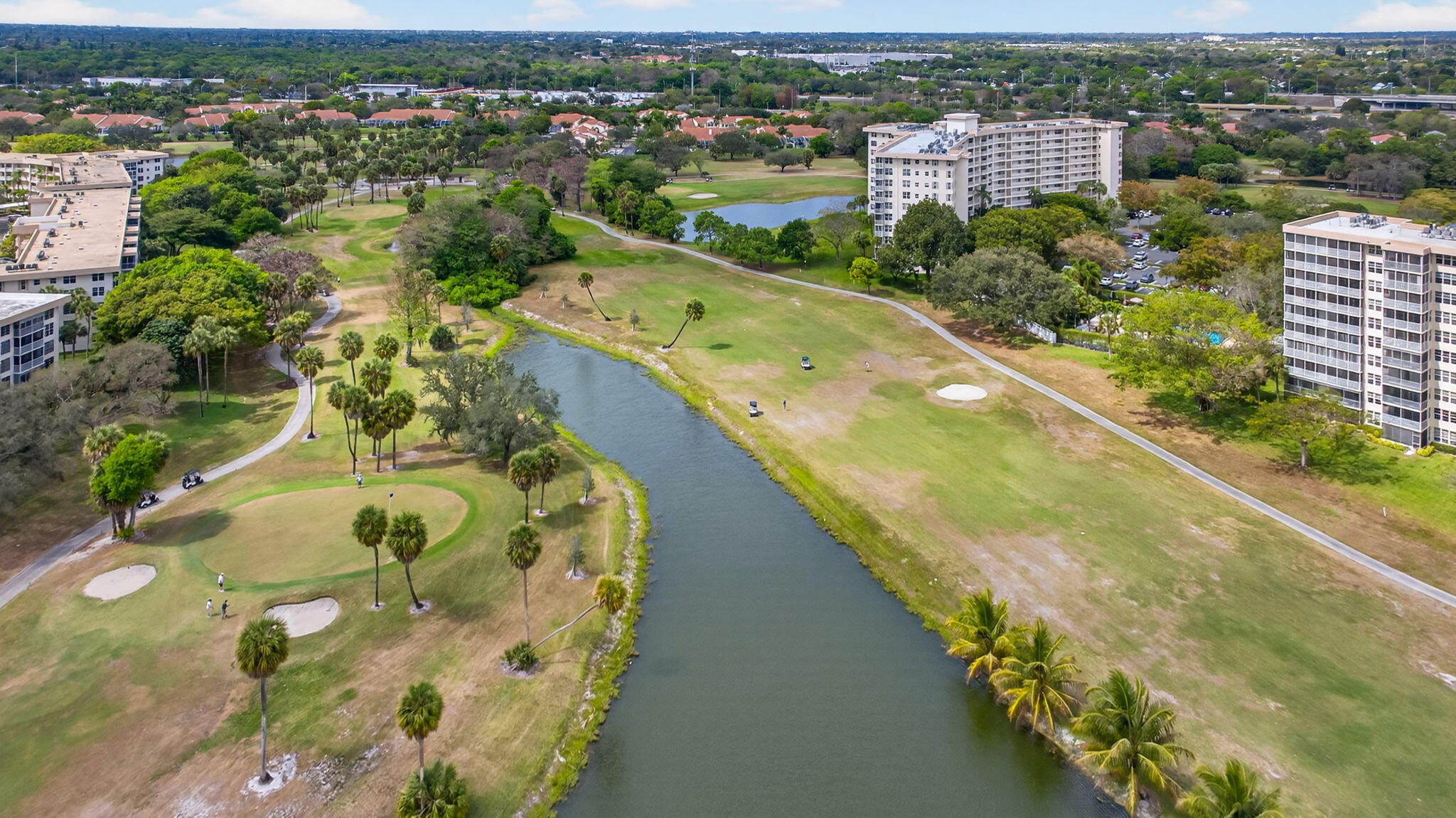 NO 114 PALM-AIRE COUNTRY CLUB - Residential