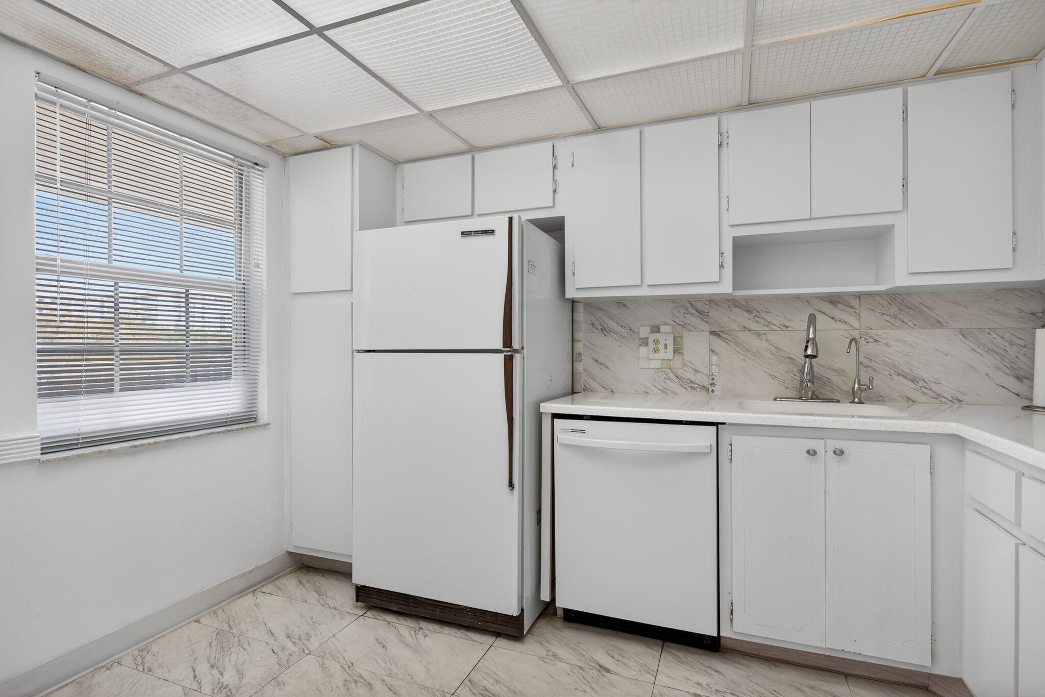 NO 114 PALM-AIRE COUNTRY CLUB - Residential