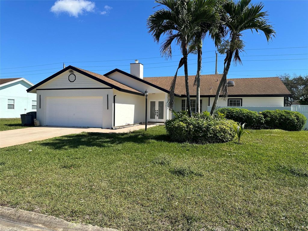 Photo of 4101 Alpinia Court, Boynton Beach, FL 33436 (MLS # F10484994)