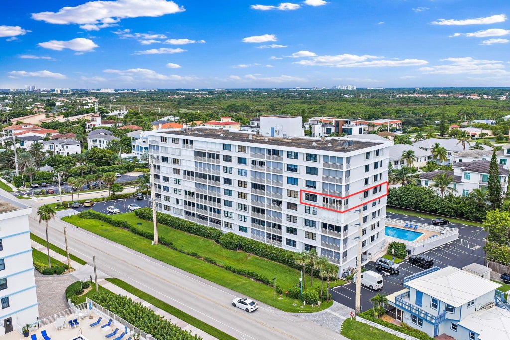 Photo of 911 Ocean Drive #506, Juno Beach, FL 33408 (MLS # B26078786)