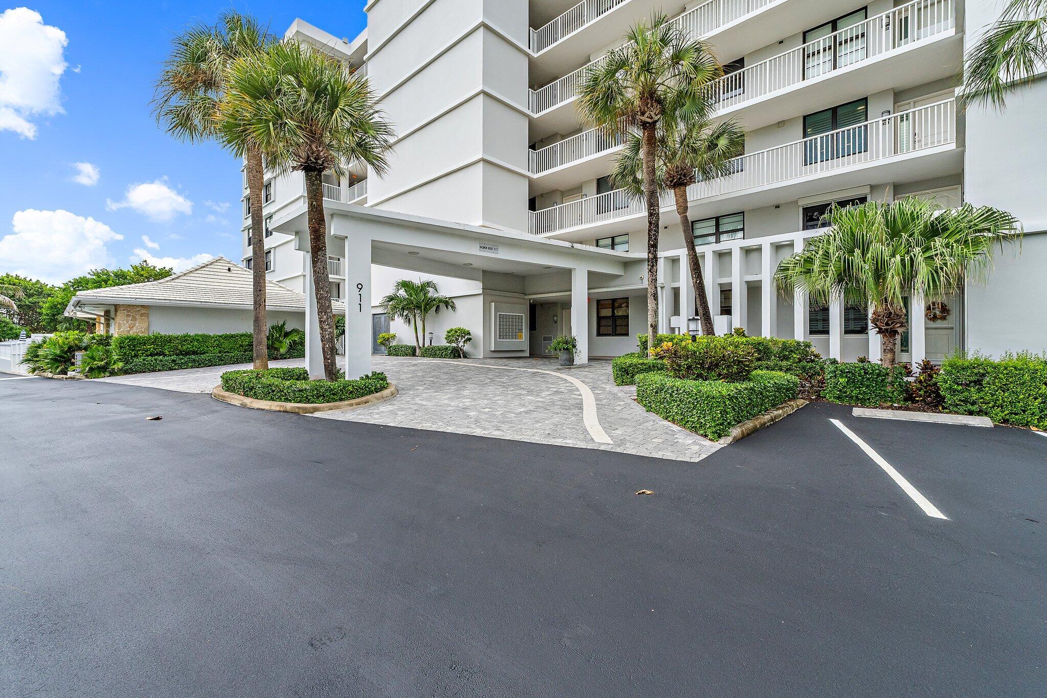911 Ocean Drive 506