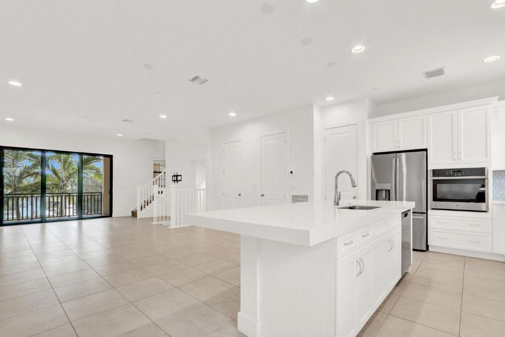 Photo of 5161 Beckman Terrace, Palm Beach Gardens, FL 33418 (MLS # R11155893)