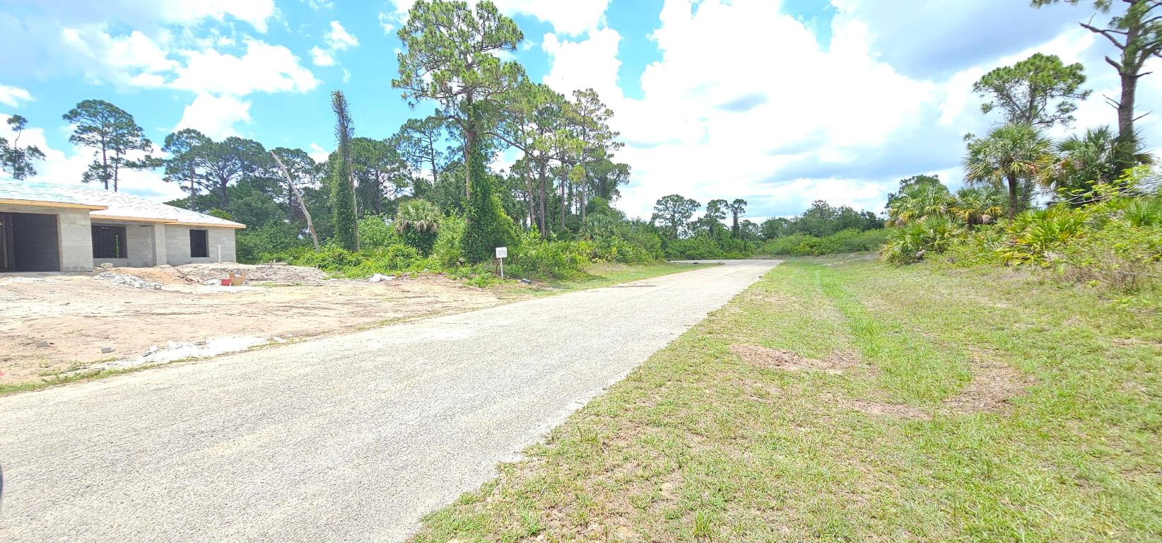 PORT LABELLE UNIT 6 - Land