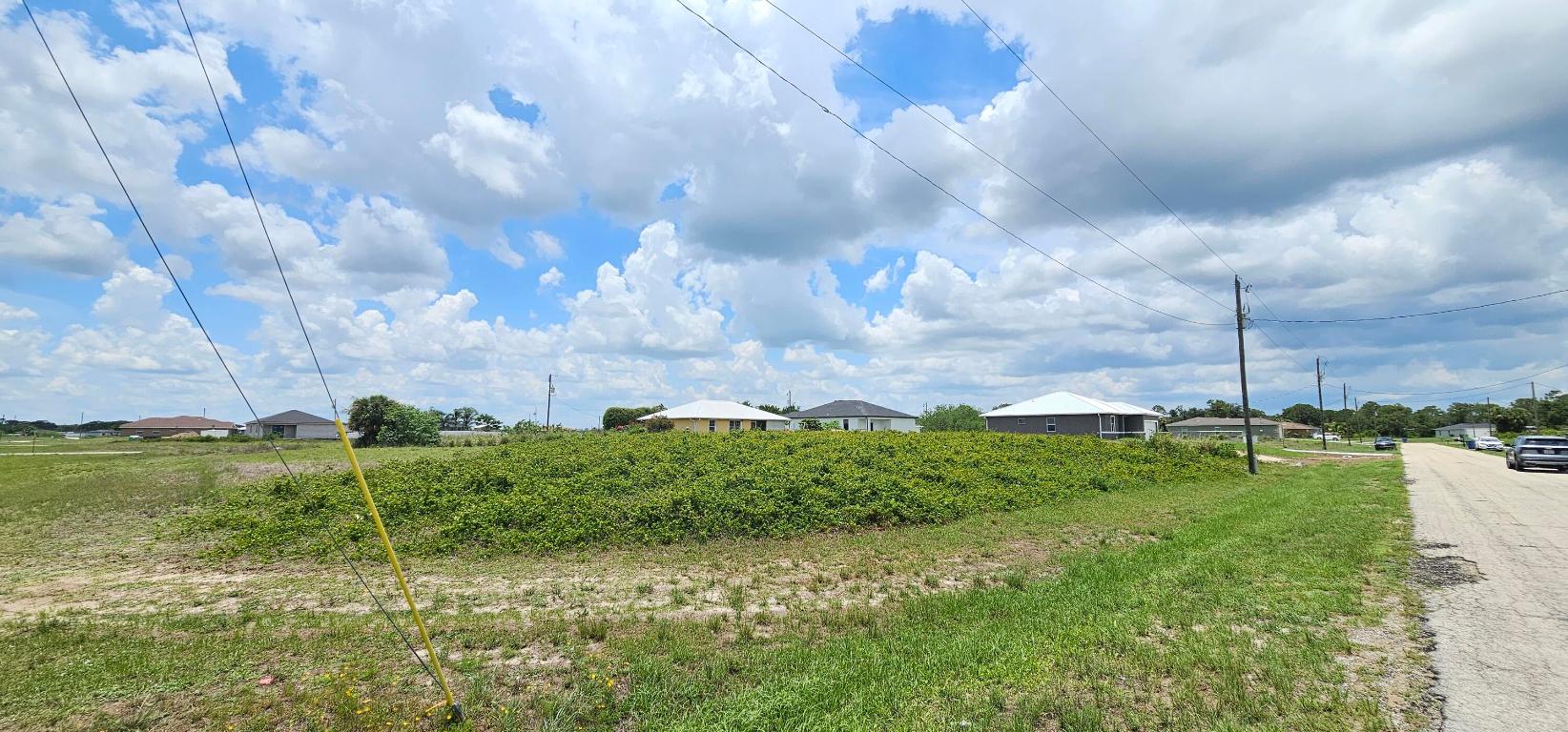 PORT LABELLE UNIT 6 - Land