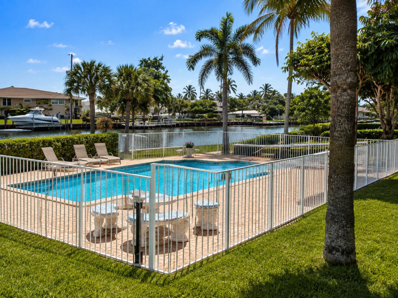 151 SE 6th Avenue 12