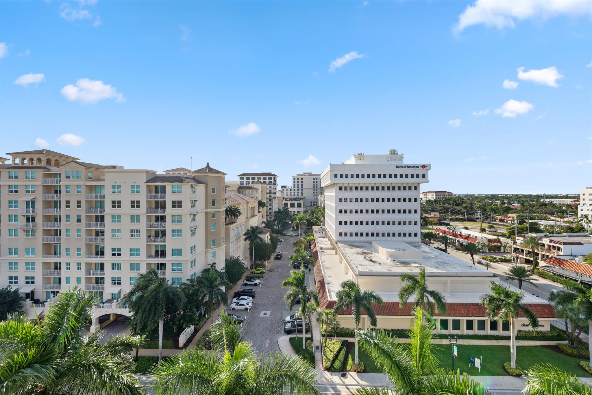 200 EAST PALMETTO PARK CO - Residential Lease