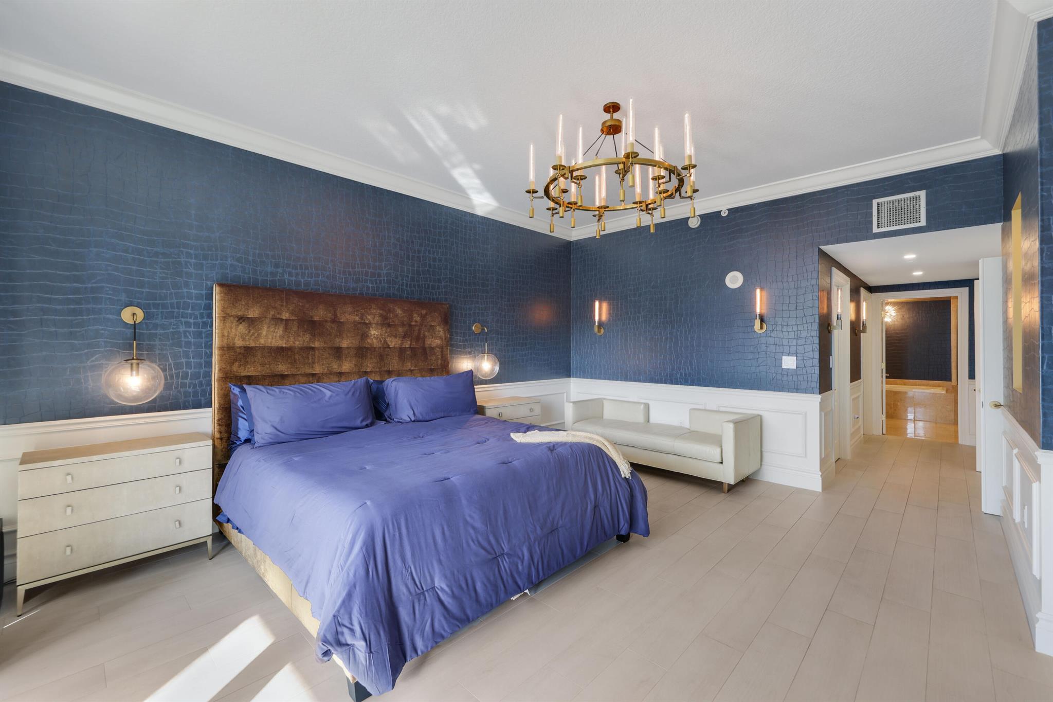 200 EAST PALMETTO PARK CO - Residential Lease