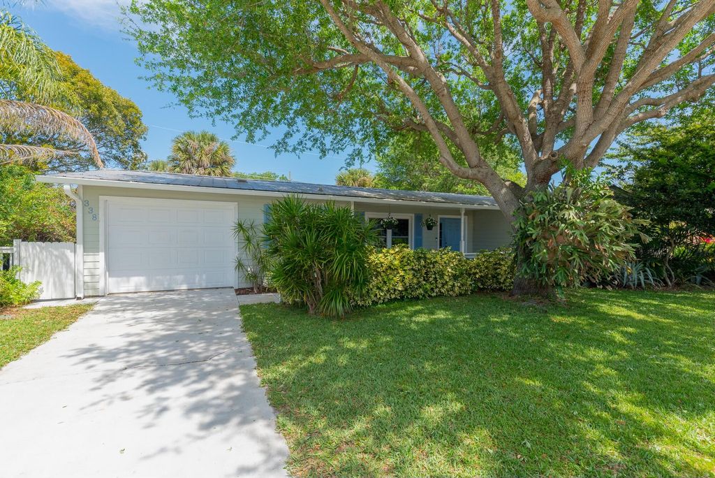 Photo of 338 SW Winnachee Drive, Stuart, FL 34994 (MLS # R10970260)