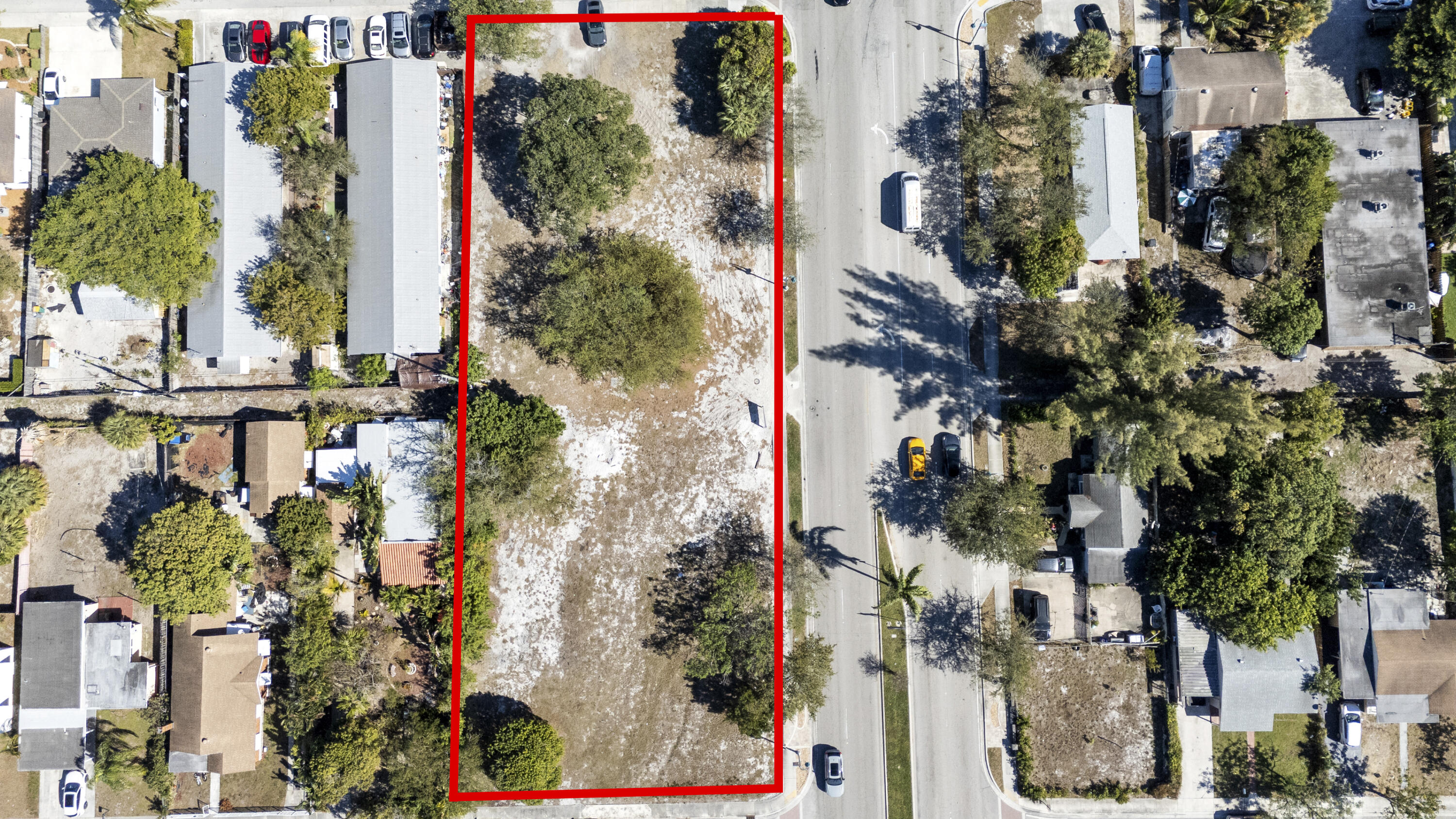 LAKE WORTH TOWN OF - Land