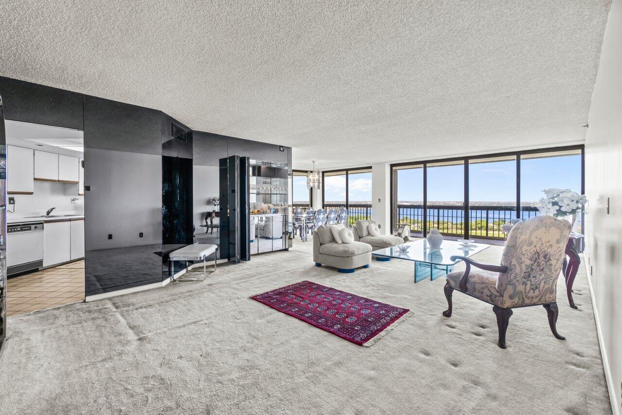 LANDS OF THE PRESIDENT/CO - Residential Lease