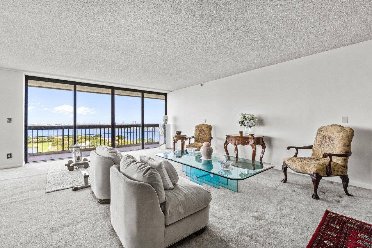 LANDS OF THE PRESIDENT/CO - Residential Lease