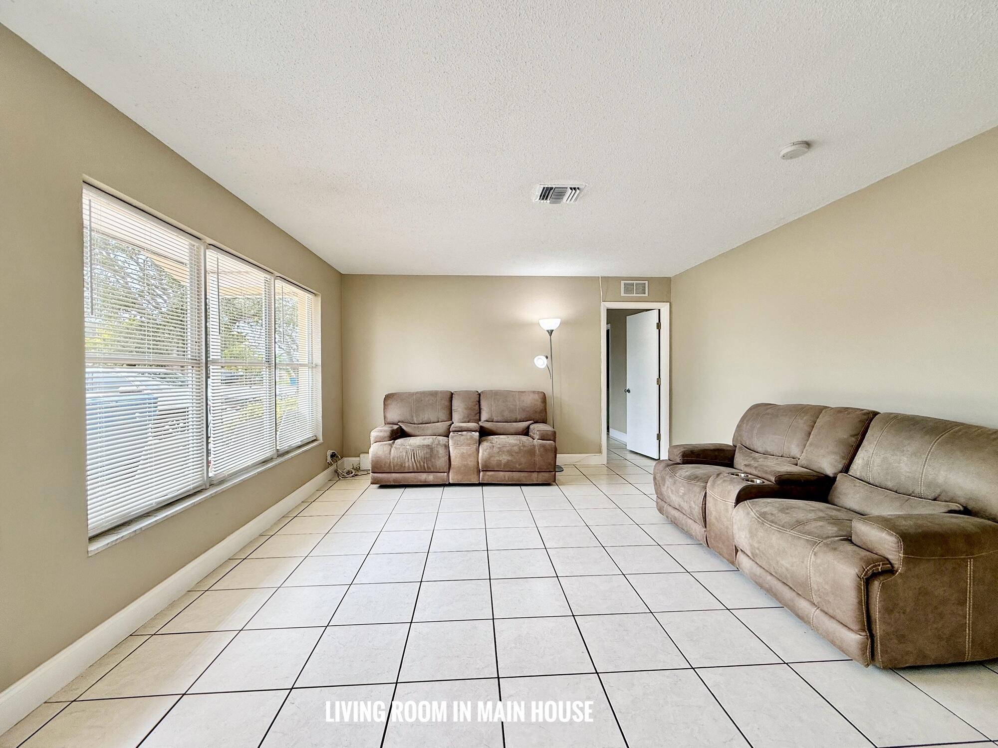 Lantana Heights 08 - Residential Income