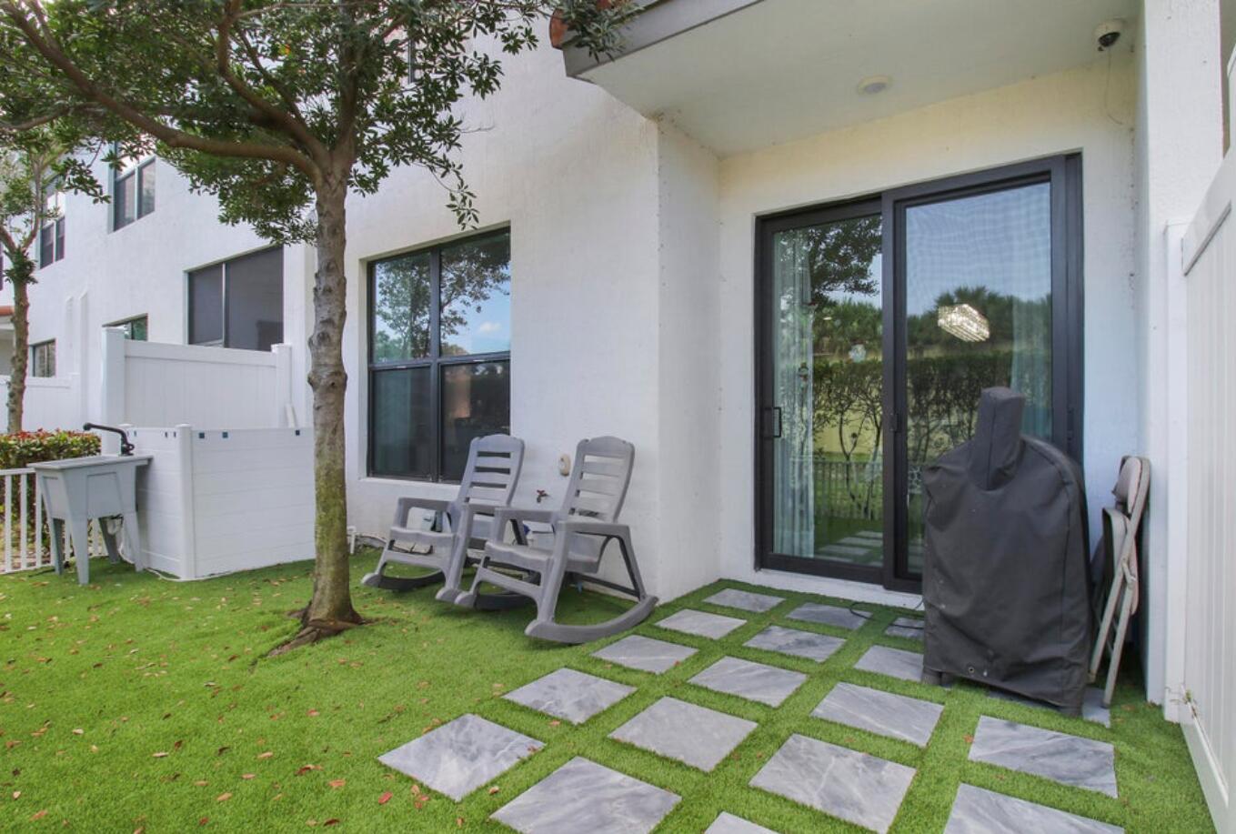 MEDITERRANEA - Residential
