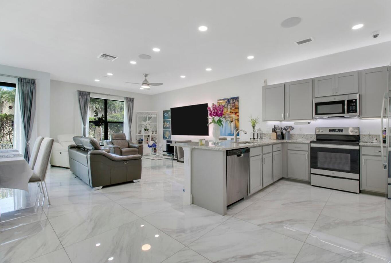 MEDITERRANEA - Residential