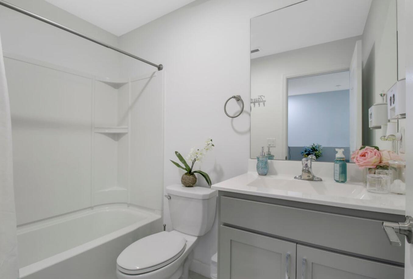 MEDITERRANEA - Residential