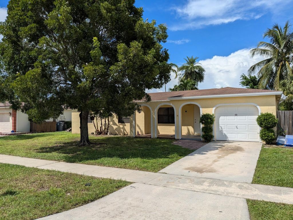 Photo of 10927 Gantry Street, Boca Raton, FL 33428 (MLS # R11126212)