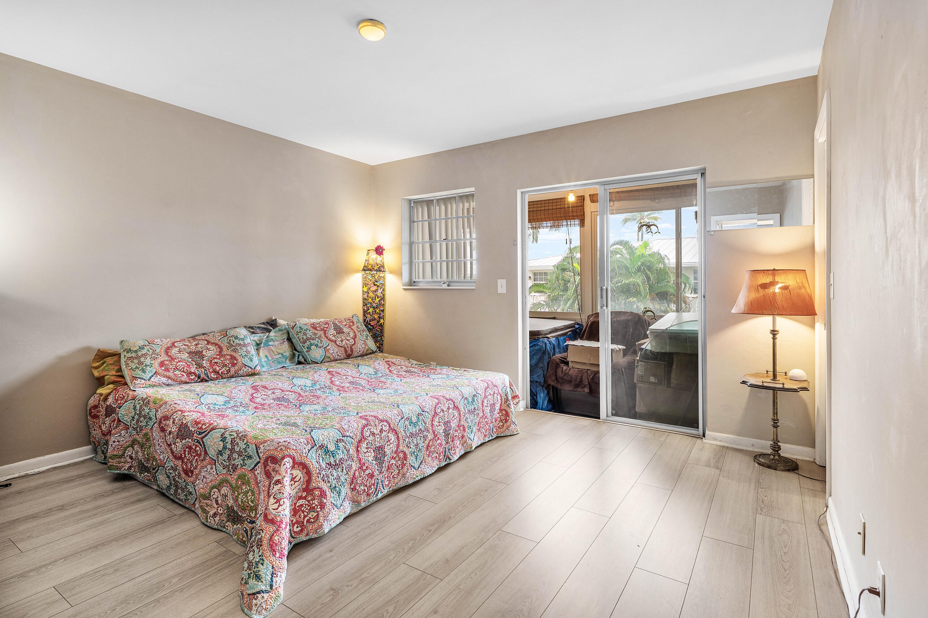 5505 N Ocean Boulevard 11-208, Ocean Ridge, FL, 33435/$245,000 4 5505 N Ocean Boulevard 11-208