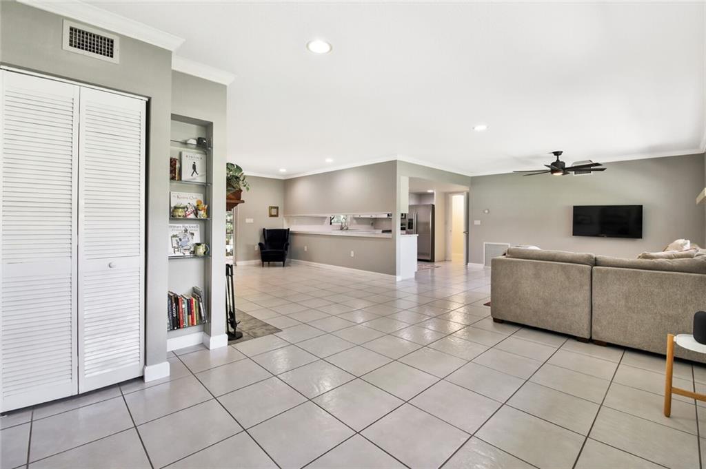 Acreage & Unrec - Residential