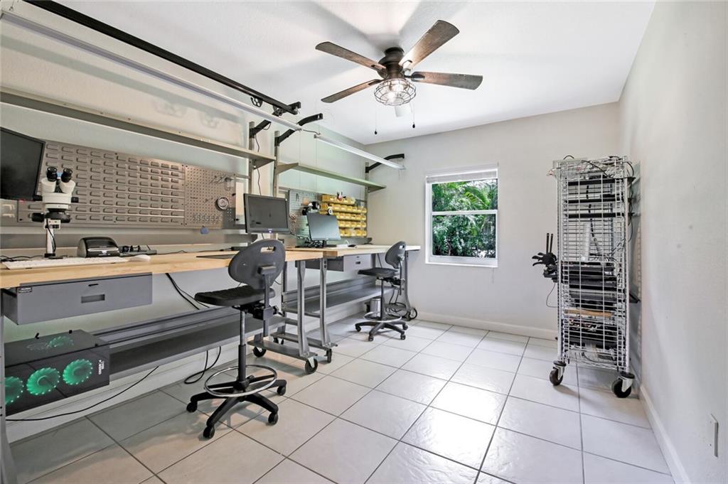 Acreage & Unrec - Residential