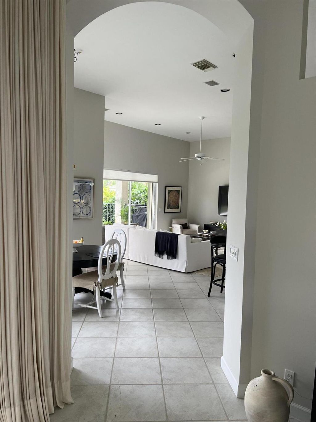 Photo of 17 Bermuda Lake Drive, Palm Beach Gardens, FL 33418 (MLS # R11143196)